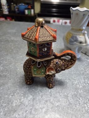 Vintage Japanese Satsuma Moriage Elephant